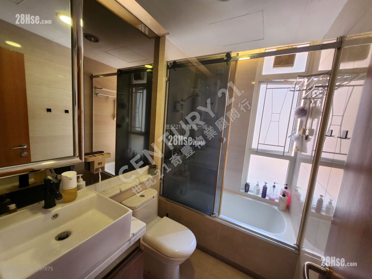 晋名峰 售盘 3 房 , 2 浴室 875 平方尺