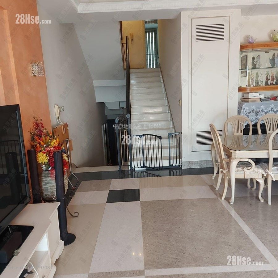 Tycoon Place Sell 3 Bedrooms 2,447 ft²