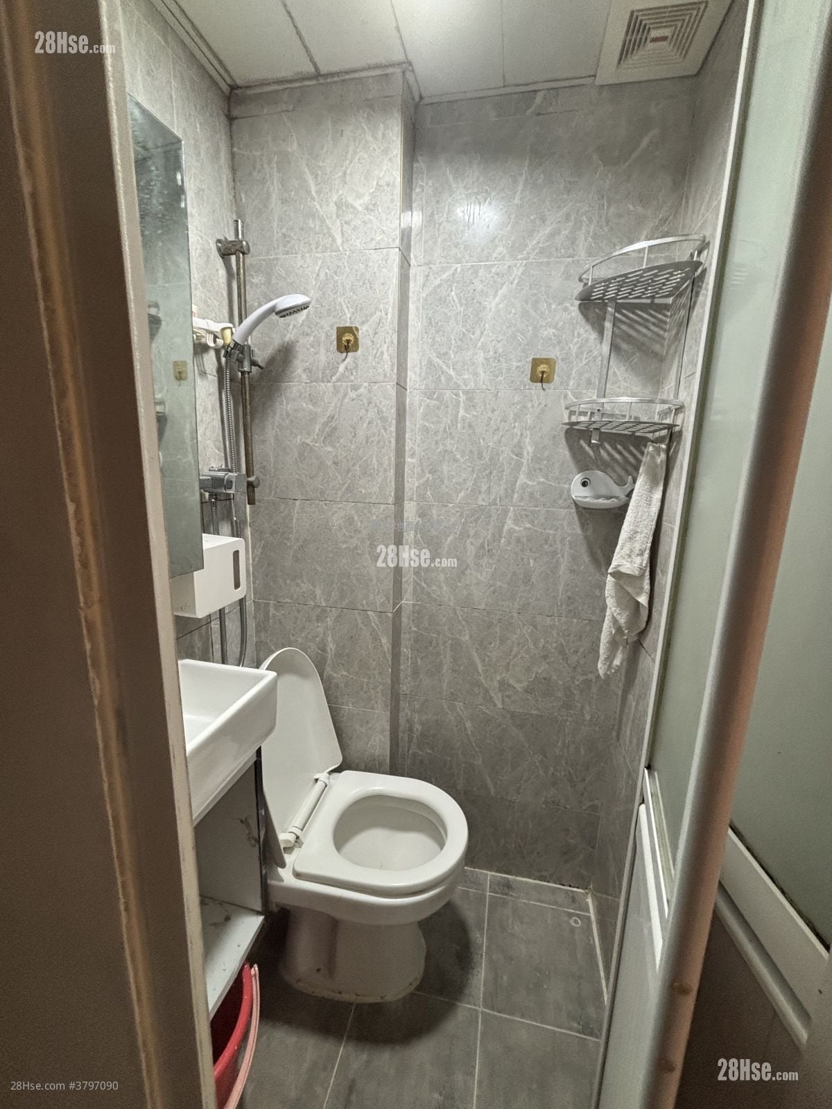 Chinese Mansion Rental 2 Bedrooms , 1 Bathroom 180 ft²