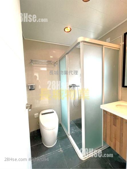 Meadow Cove Sell 4 Bedrooms , 5+ Bathrooms