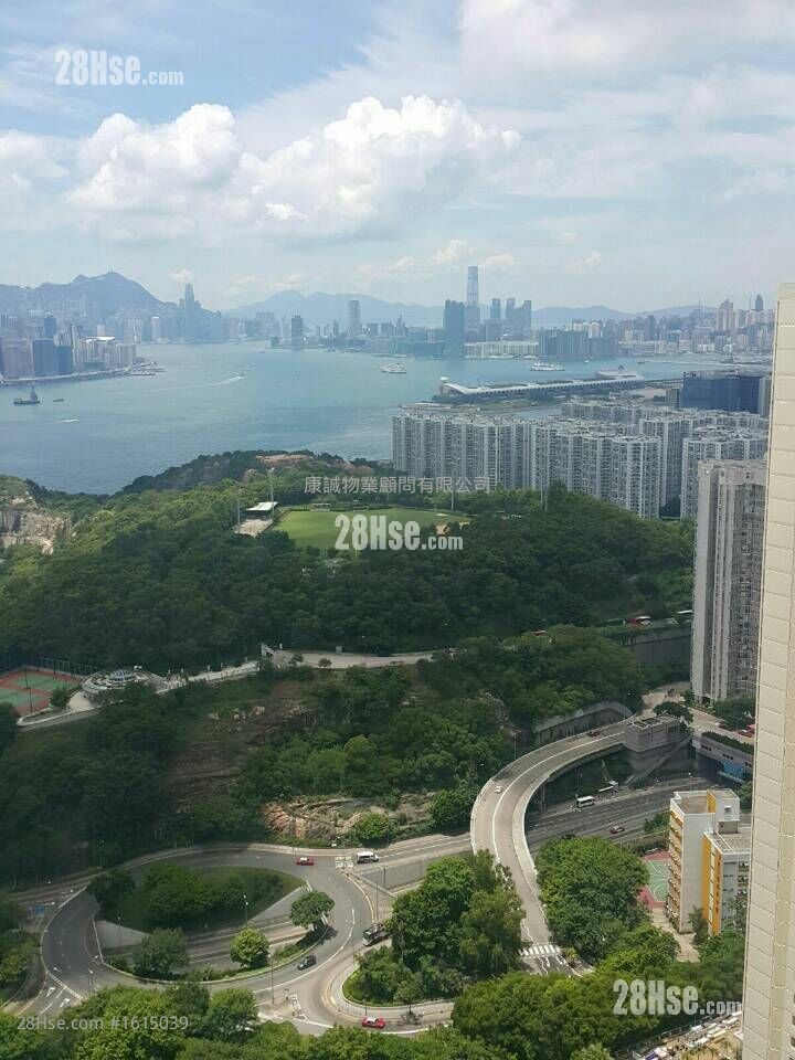 Hong Nga Court Sell 2 Bedrooms , 1 Bathroom 541 ft²