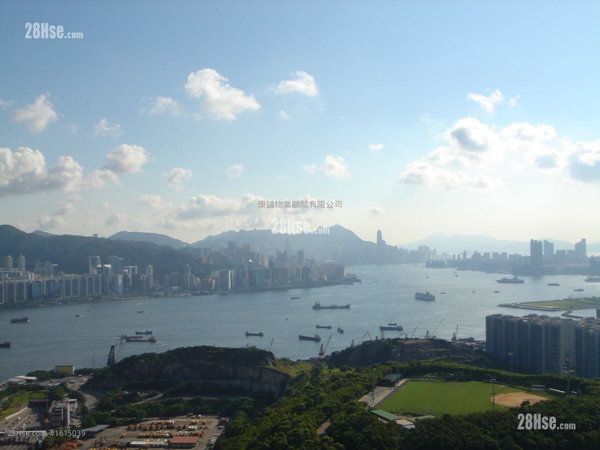 Hong Nga Court Sell 2 Bedrooms , 1 Bathroom 541 ft²