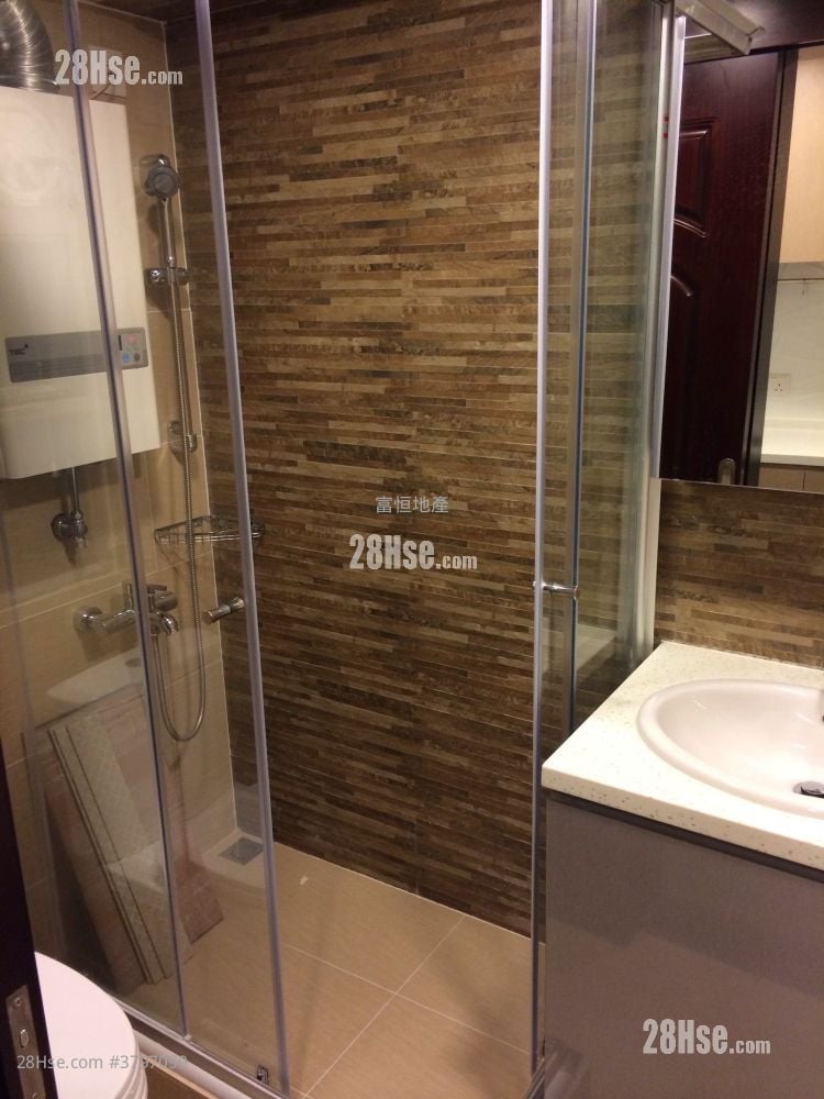 Tonnochy Towers Sell 2 Bedrooms , 1 Bathroom 367 ft²