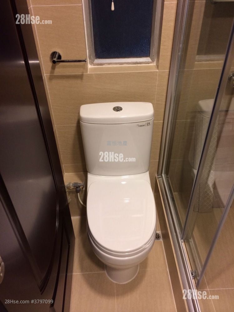 Tonnochy Towers Sell 2 Bedrooms , 1 Bathroom 367 ft²