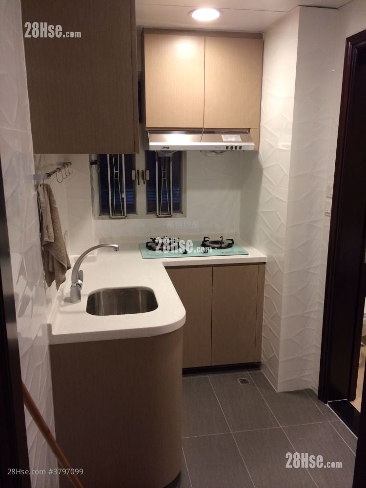 Tonnochy Towers Sell 2 Bedrooms , 1 Bathroom 367 ft²