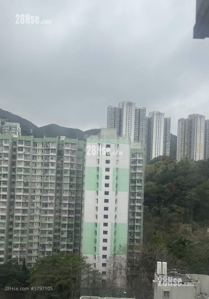 Wah Po Building Rental 2 Bedrooms , 1 Bathroom 305 ft²