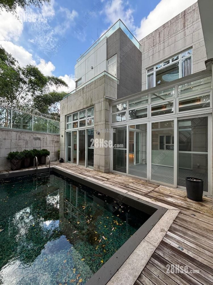 The Great Hill Sell 4 Bedrooms 3,197 ft²