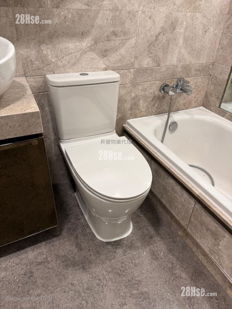 悦目 租盘 2 房 , 1 浴室 430 平方尺