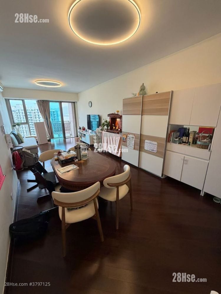 Mayfair By The Sea Sell 3 Bedrooms , 2 Bathrooms 1,080 ft²