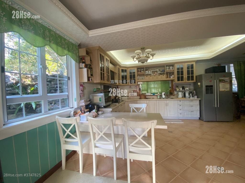 Cheung Muk Tau Sell 5+ Bedrooms , 4 Bathrooms