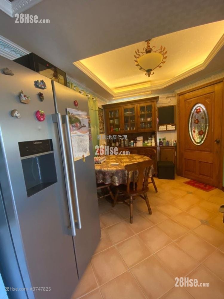 Cheung Muk Tau Sell 5+ Bedrooms , 4 Bathrooms