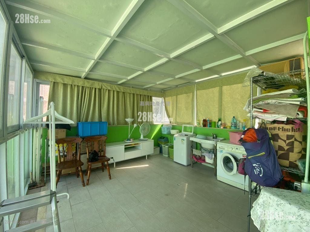 Cheung Muk Tau Sell 5+ Bedrooms , 4 Bathrooms