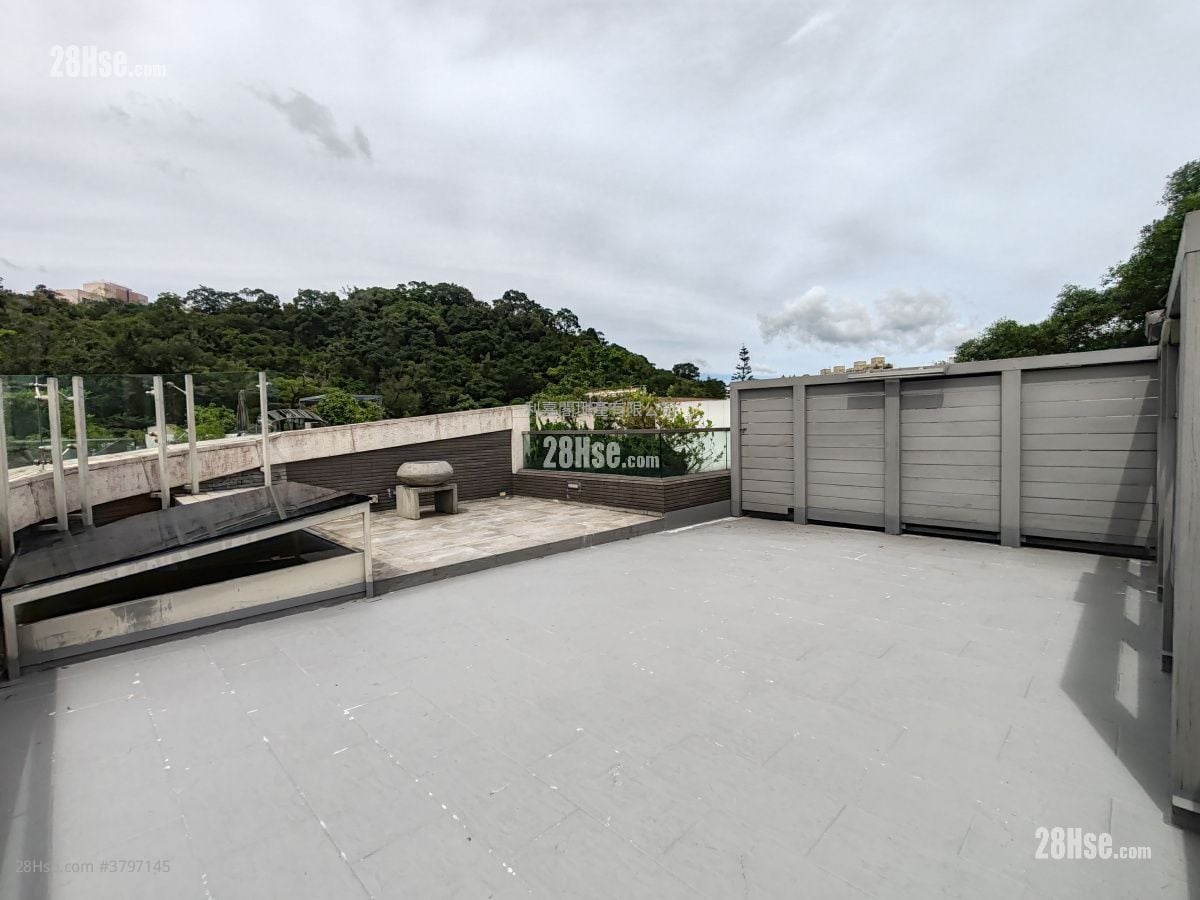 The Great Hill Sell 4 Bedrooms , 4 Bathrooms 3,197 ft²