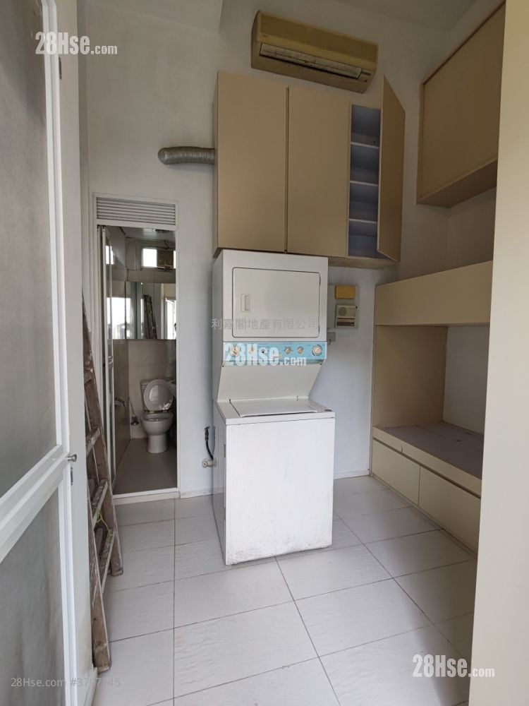 The Great Hill Sell 4 Bedrooms , 4 Bathrooms 3,197 ft²