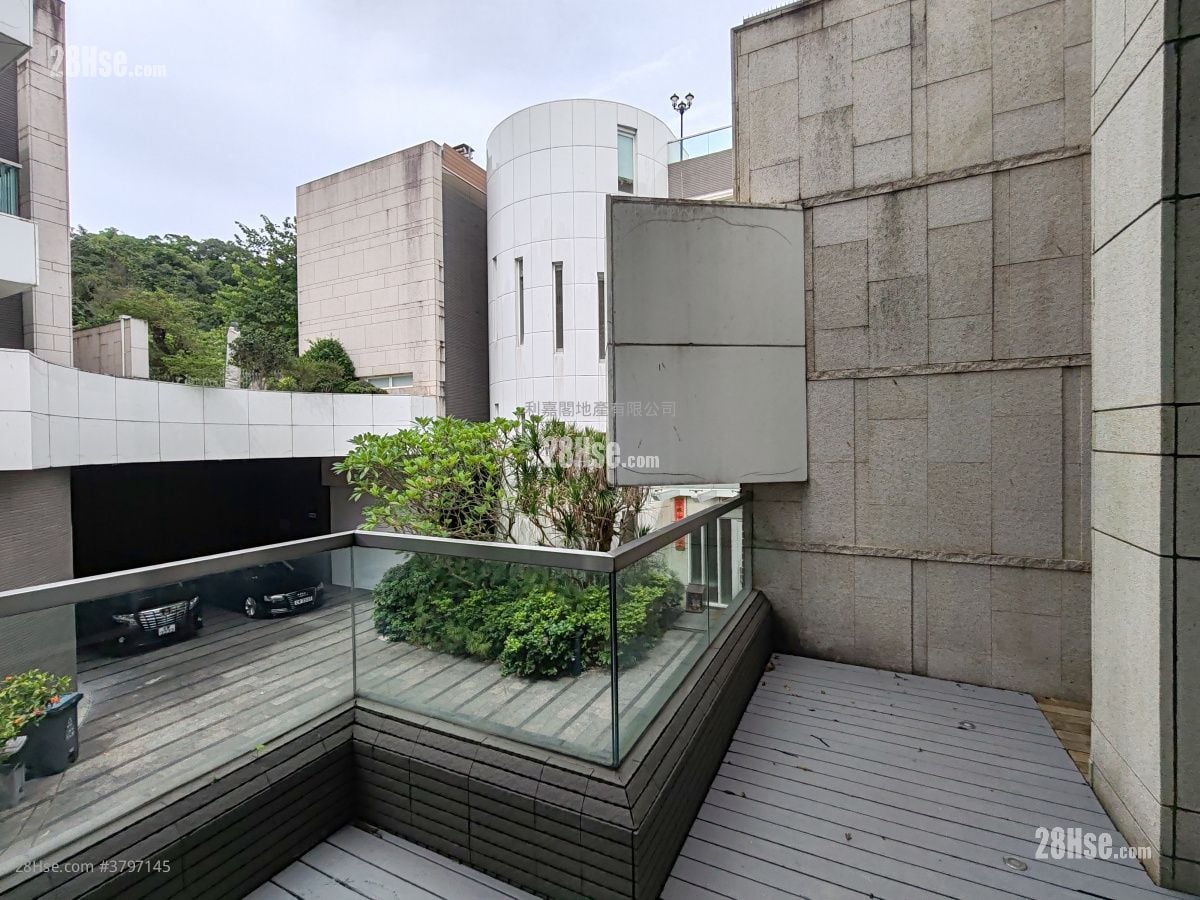 The Great Hill Sell 4 Bedrooms , 4 Bathrooms 3,197 ft²