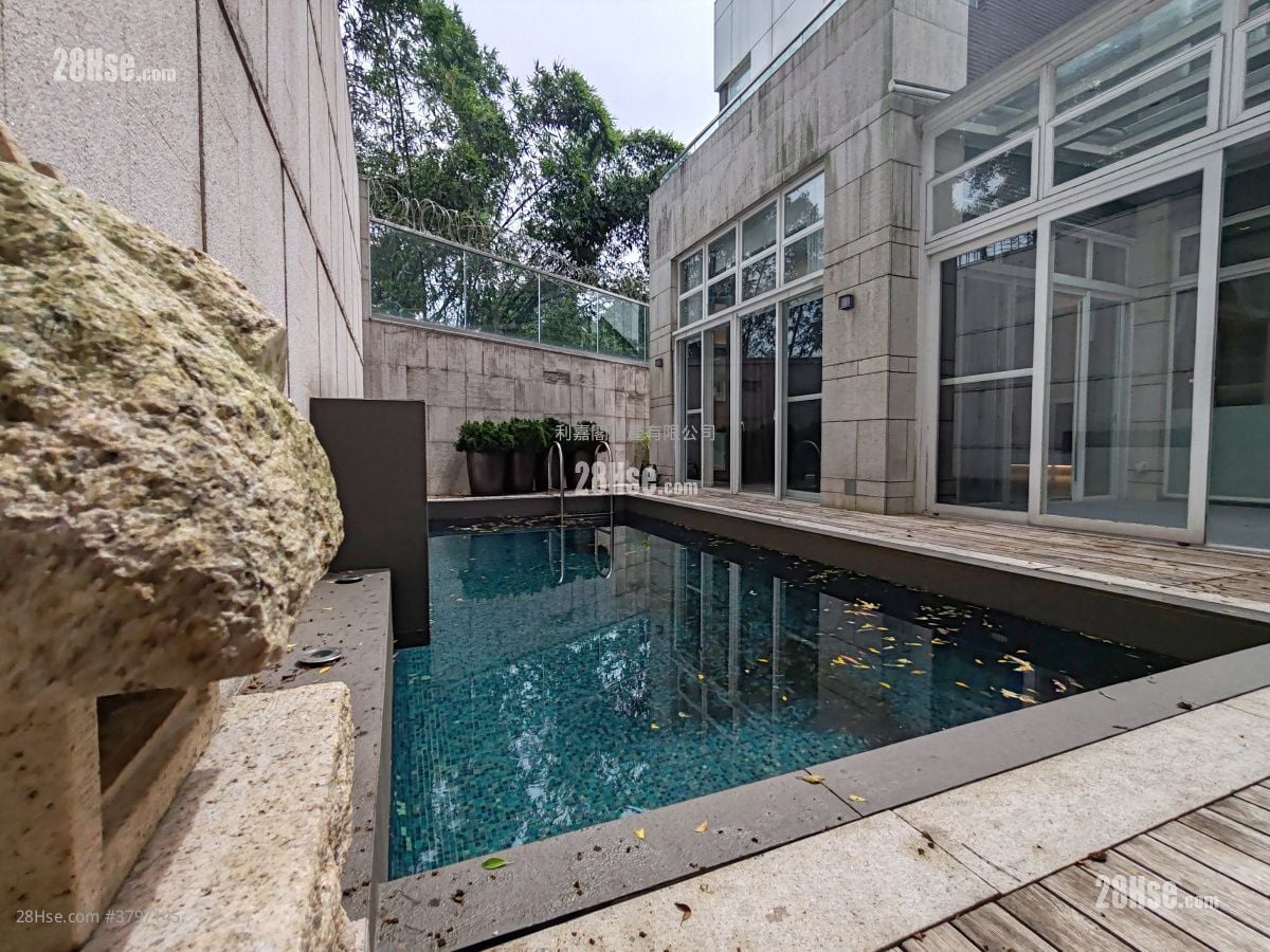 The Great Hill Sell 4 Bedrooms , 4 Bathrooms 3,197 ft²