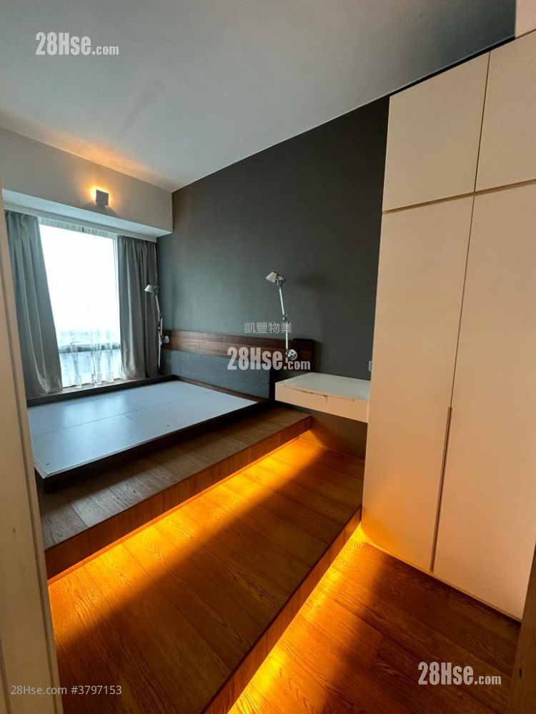 The Gloucester Sell 2 Bedrooms , 1 Bathroom 659 ft²