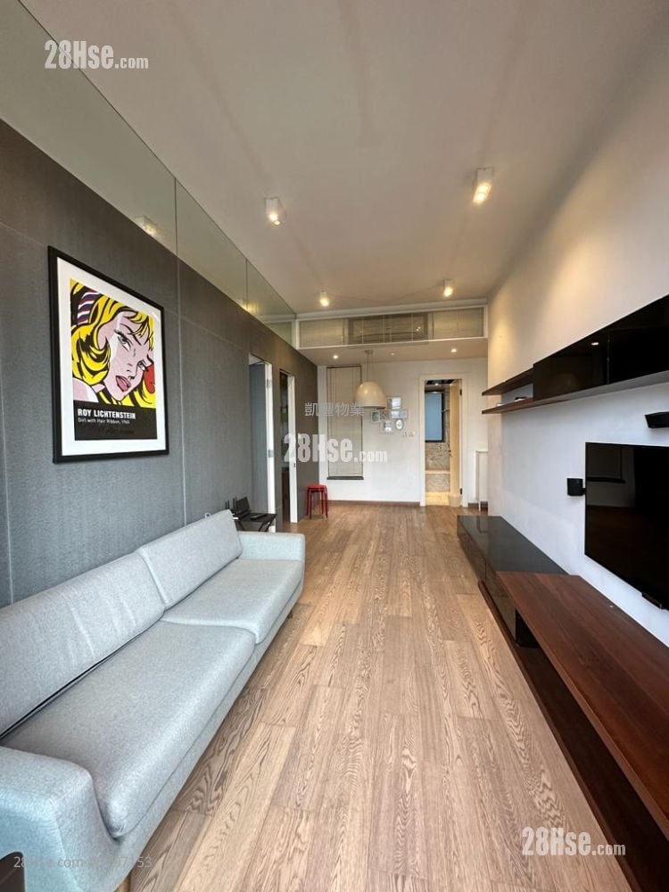 The Gloucester Sell 2 Bedrooms , 1 Bathroom 659 ft²