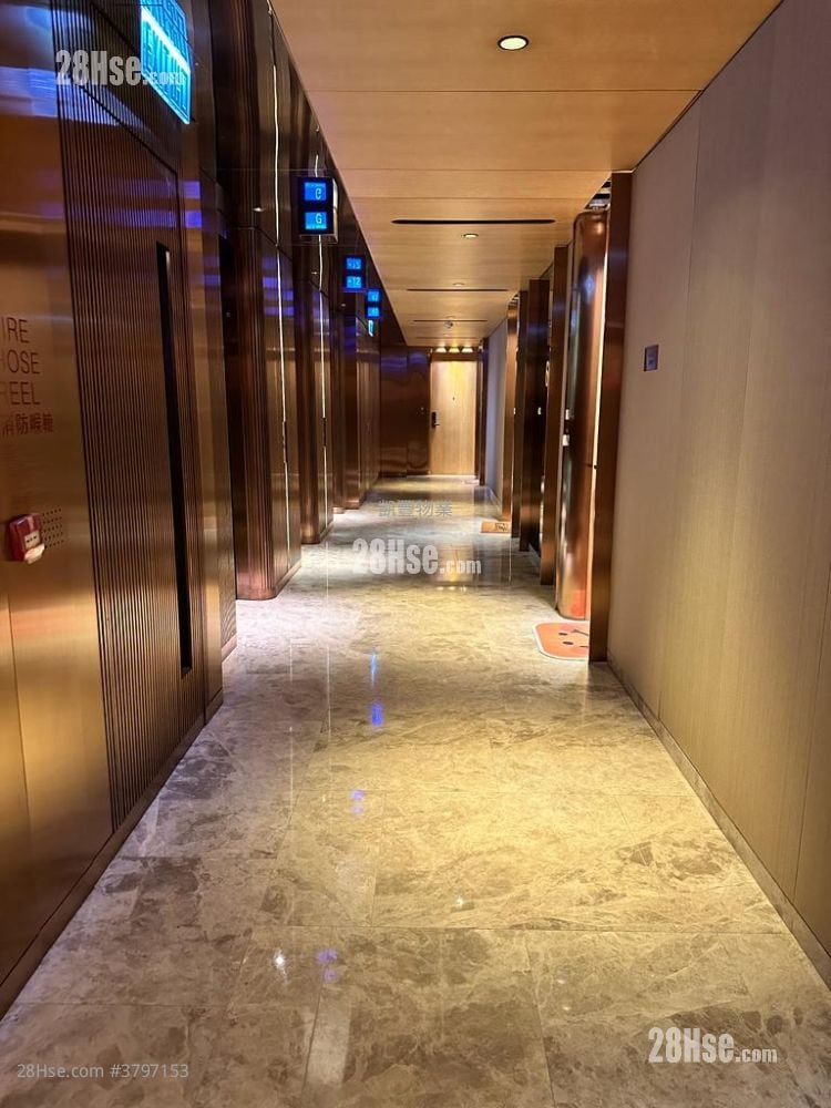 The Gloucester Sell 2 Bedrooms , 1 Bathroom 659 ft²