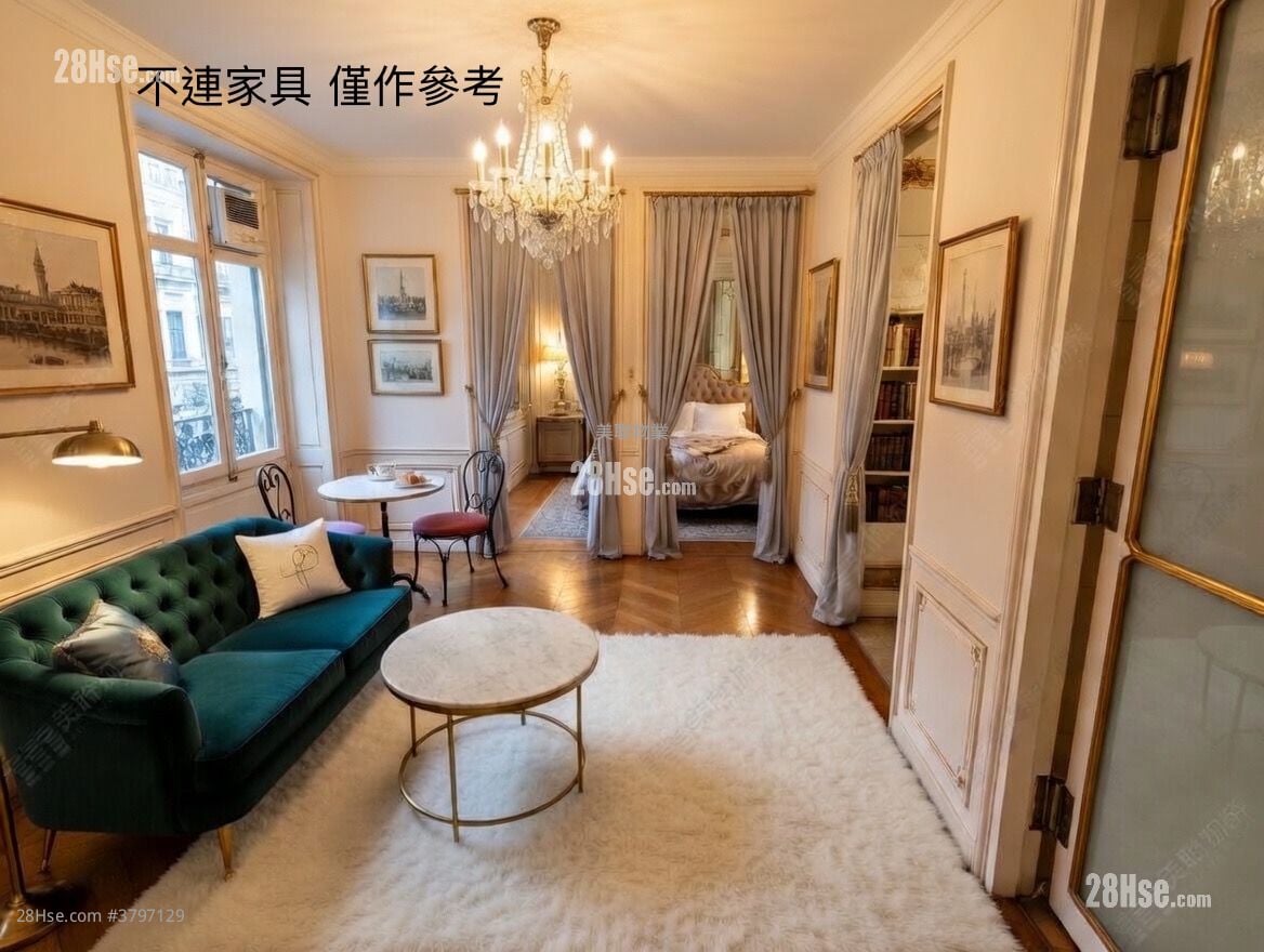 Wai Wah Centre Sell 2 Bedrooms , 1 Bathroom 308 ft²