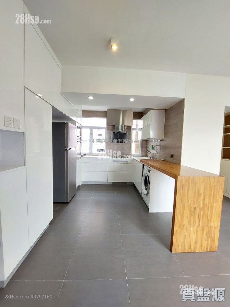 海景台 售盘 2 房 , 1 浴室 730 平方尺