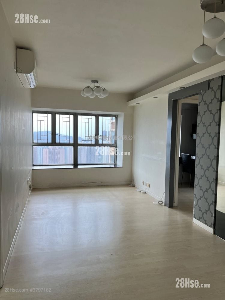 Park Central Rental 3 Bedrooms , 1 Bathroom 547 ft²