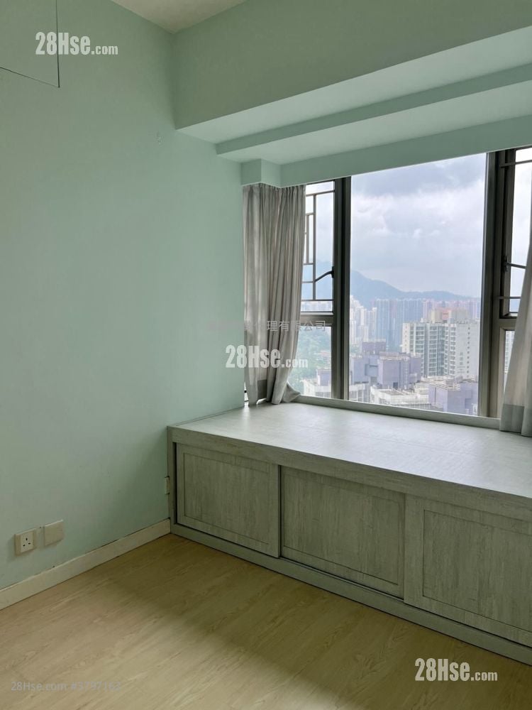 Park Central Rental 3 Bedrooms , 1 Bathroom 547 ft²