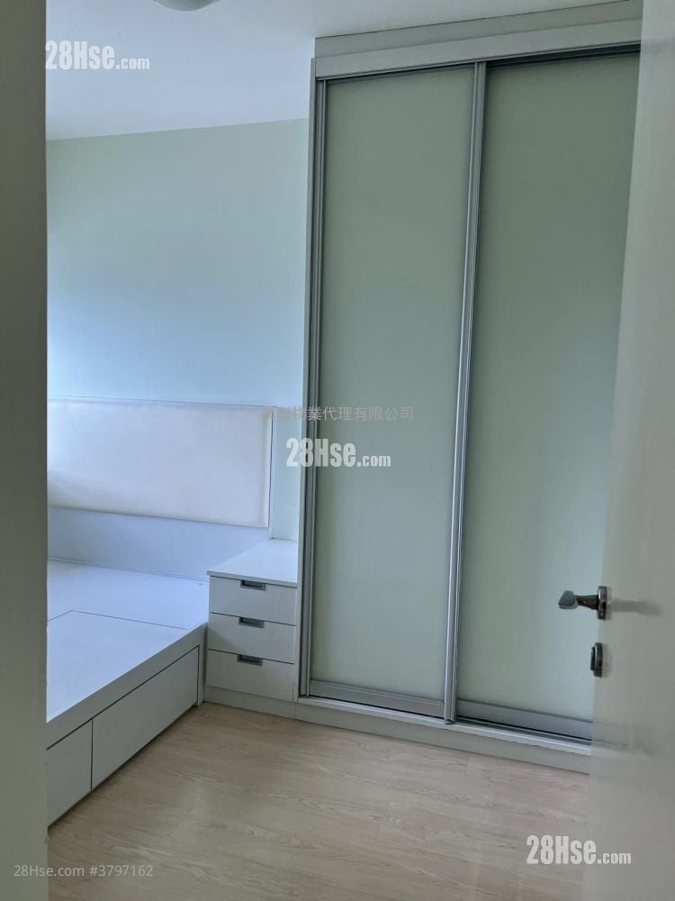 Park Central Rental 3 Bedrooms , 1 Bathroom 547 ft²