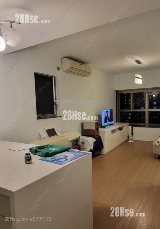 Park Central Sell 3 Bedrooms , 2 Bathrooms 674 ft²