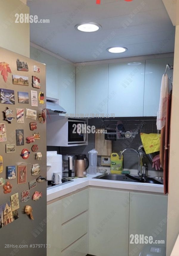 Park Central Sell 3 Bedrooms , 2 Bathrooms 674 ft²