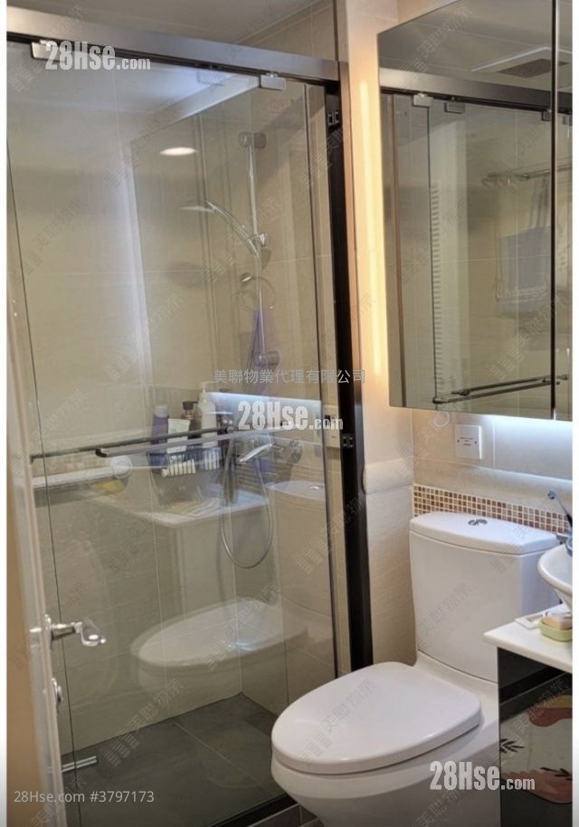 Park Central Sell 3 Bedrooms , 2 Bathrooms 674 ft²