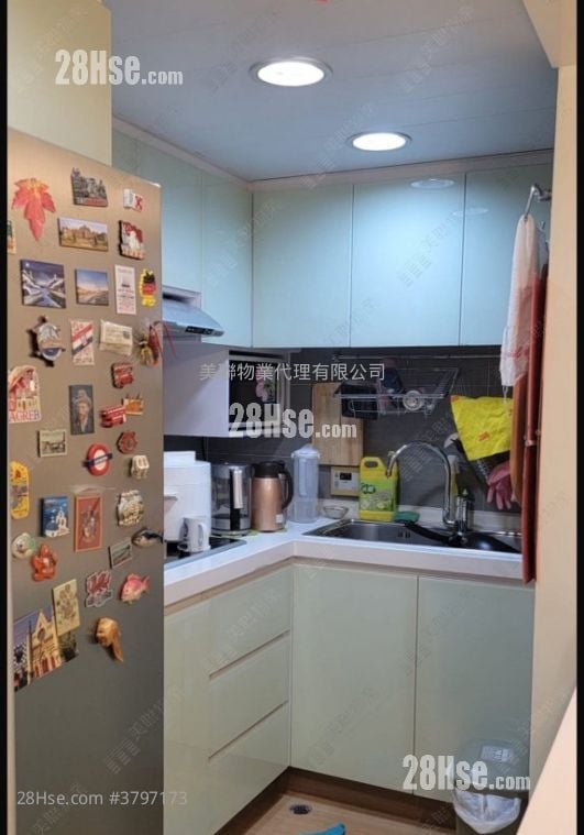 Park Central Sell 3 Bedrooms , 2 Bathrooms 674 ft²