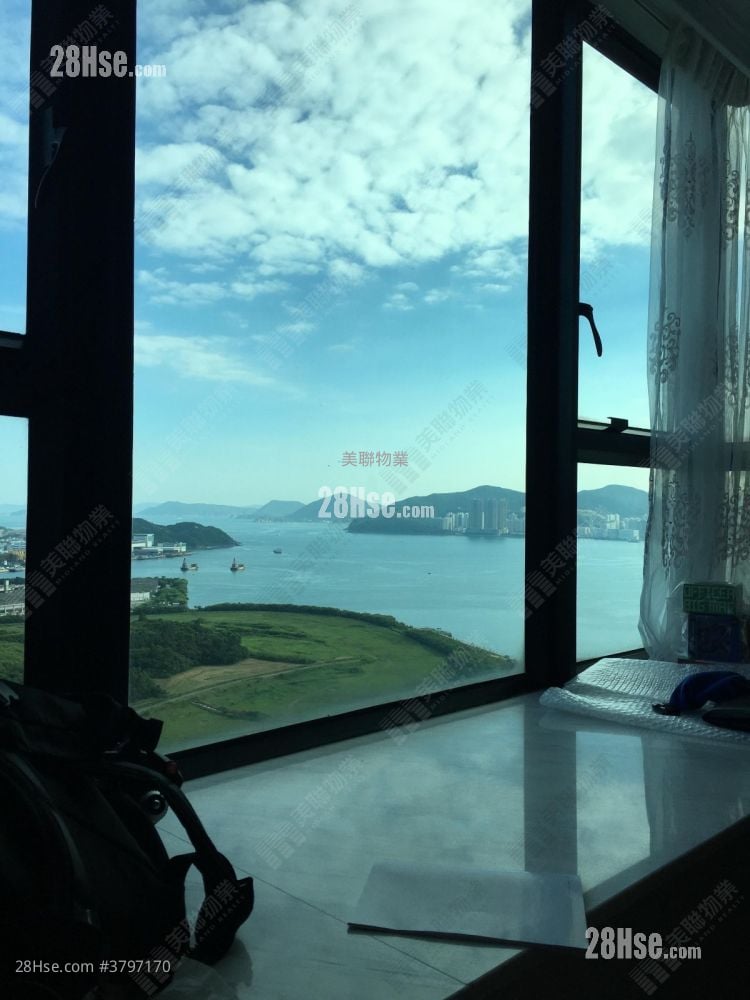 Oscar By The Sea Rental 3 Bedrooms , 1 Bathroom 612 ft²