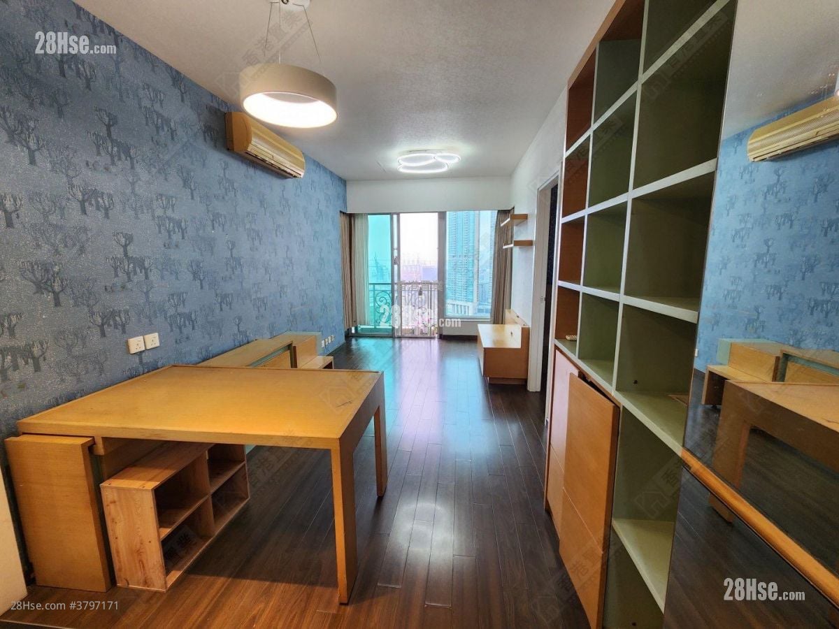 Banyan Garden Rental 2 Bedrooms , 1 Bathroom 468 ft²