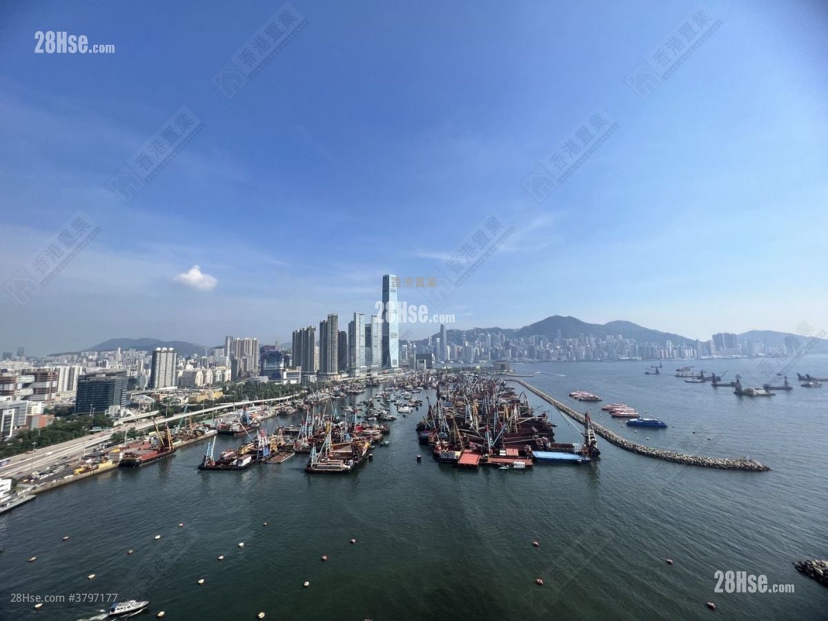 一号银海 售盘 3 房 , 2 浴室 746 平方尺