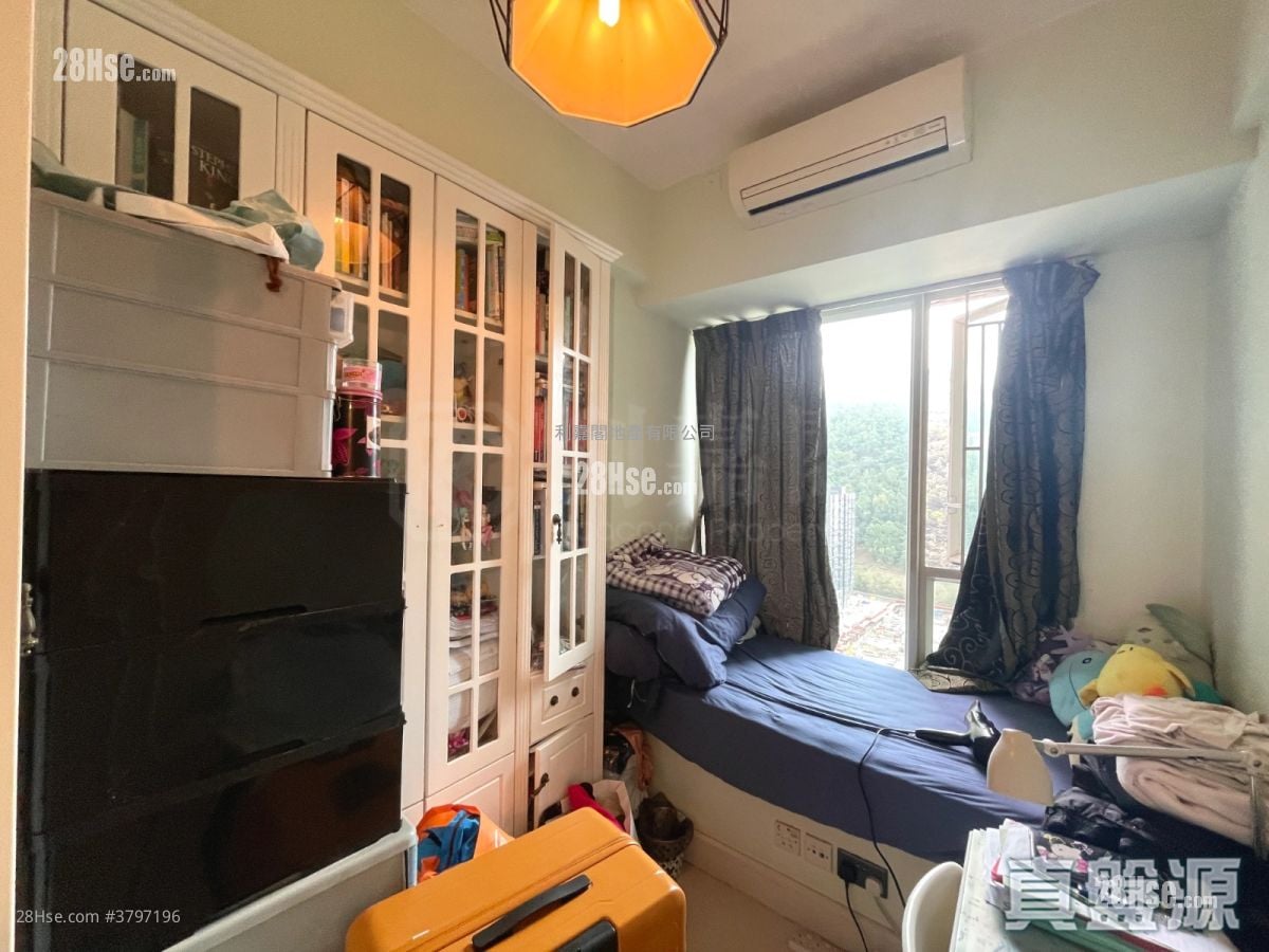 领峰 售盘 4 房 985 平方尺