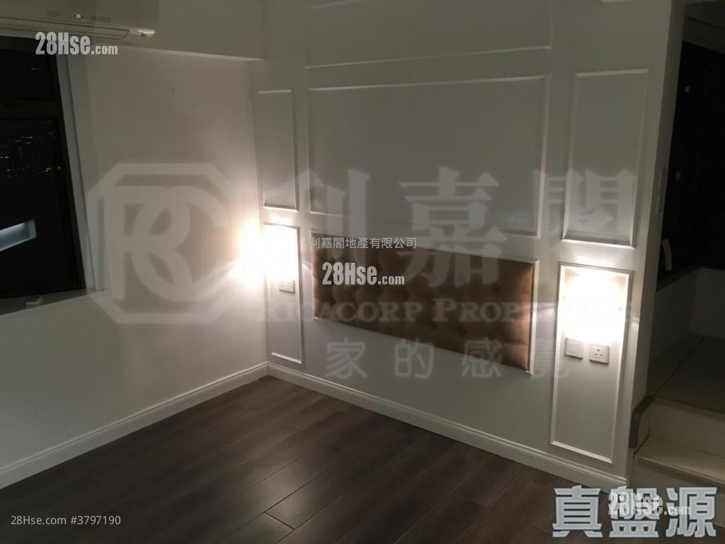 Fortress Garden Sell 2 Bedrooms 652 ft²