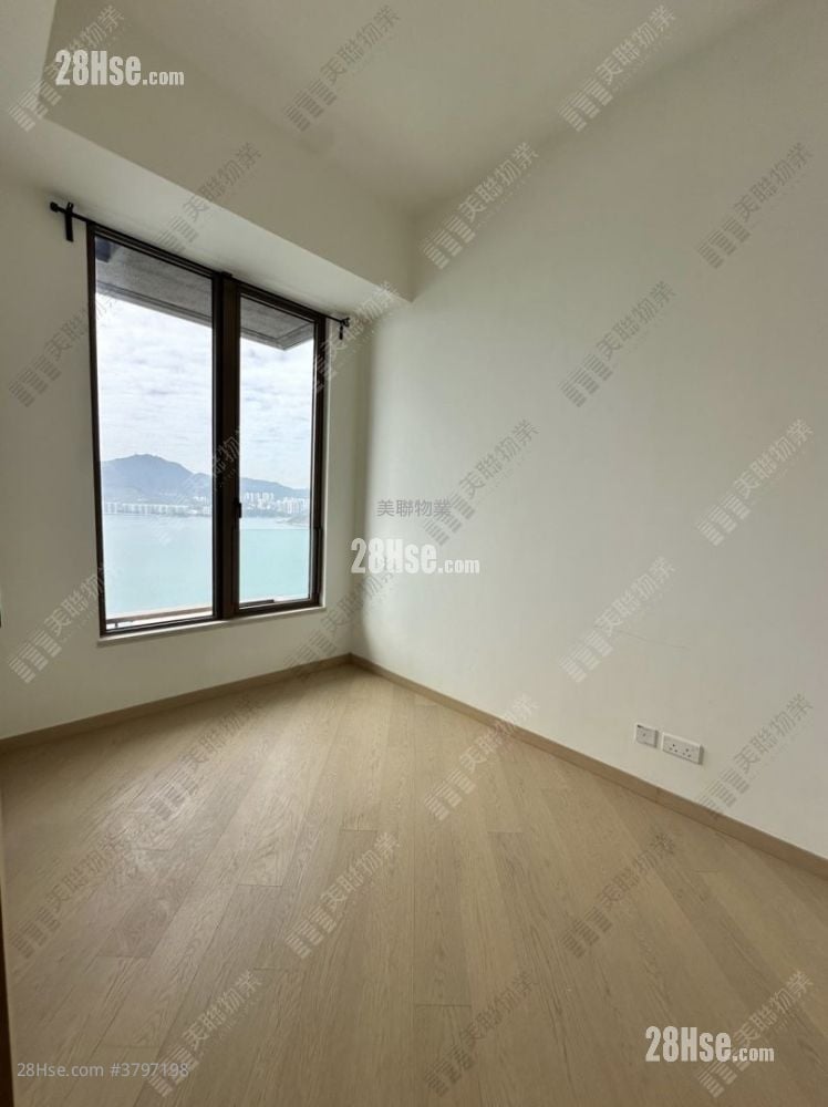 Lp10 Rental 3 Bedrooms , 2 Bathrooms 921 ft²