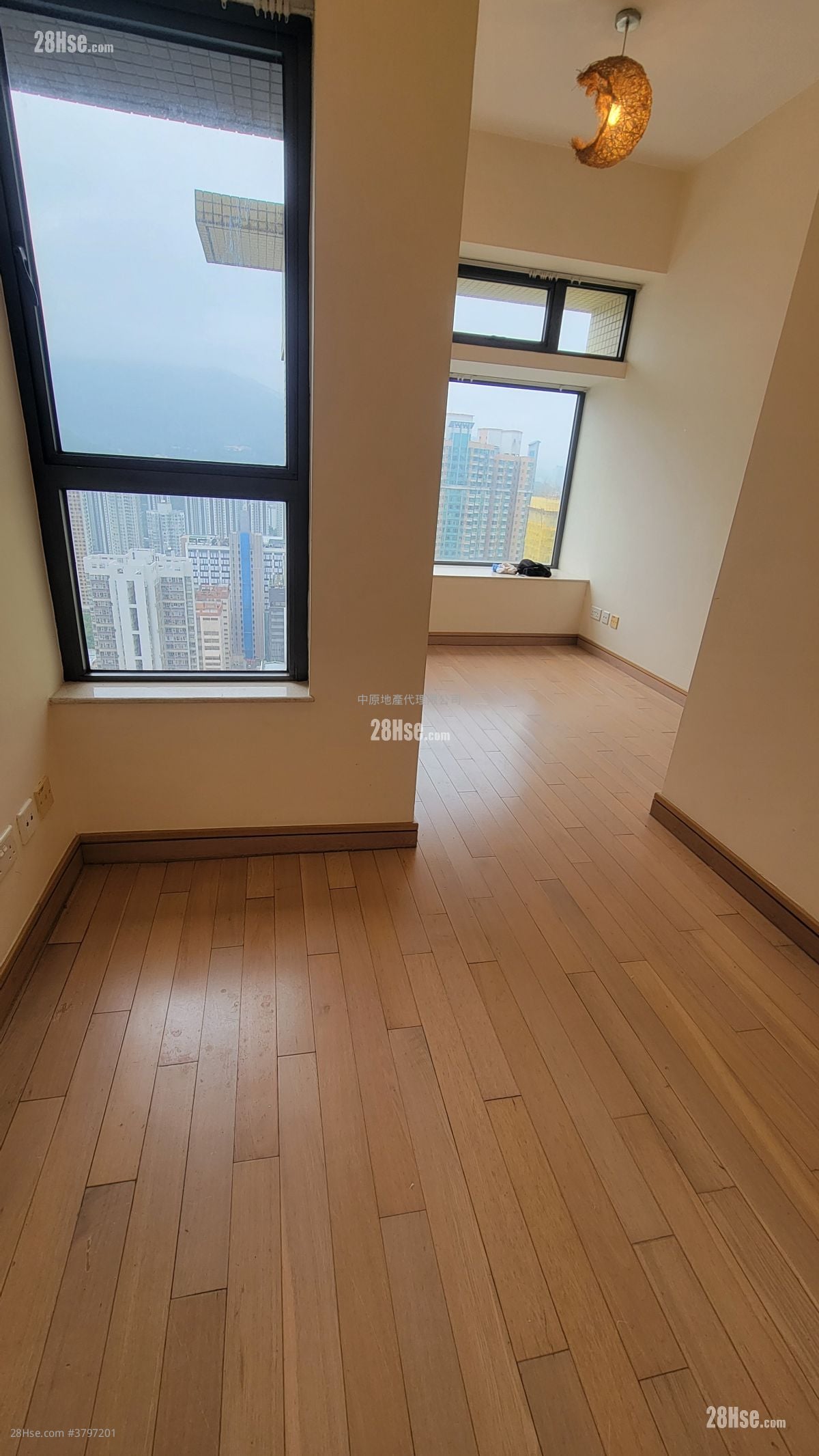 立坊 租盘 395 平方尺