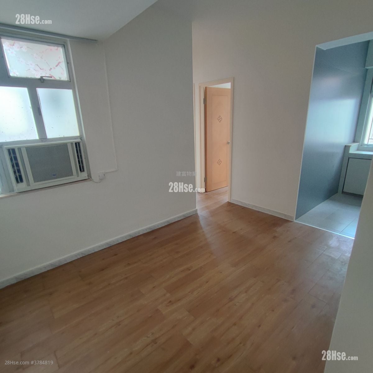 Kam On Building Rental 3 Bedrooms , 1 Bathroom 386 ft²