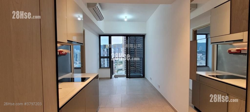 Downtown 38 售盘 2 房 , 1 浴室 385 平方尺