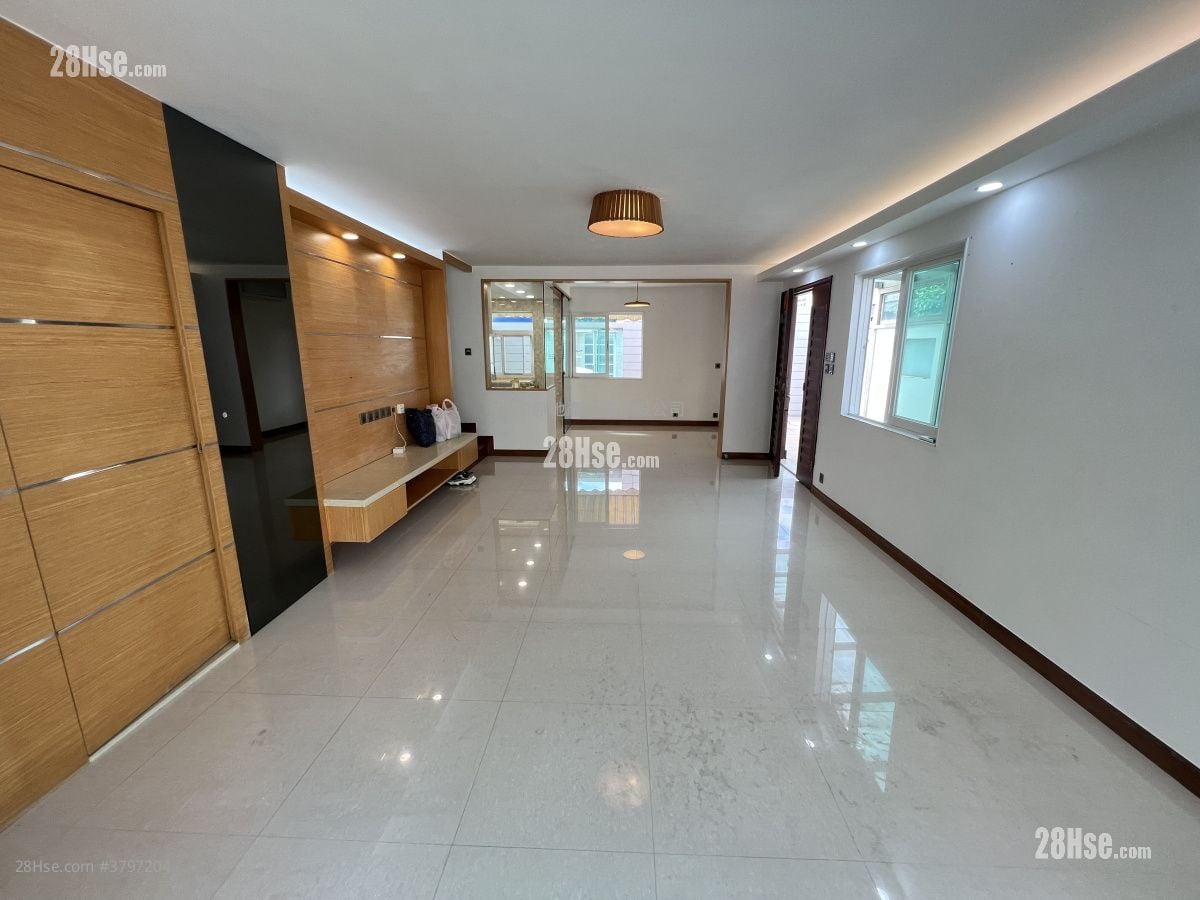 Fairview Park Sell 3 Bedrooms 1,035 ft²