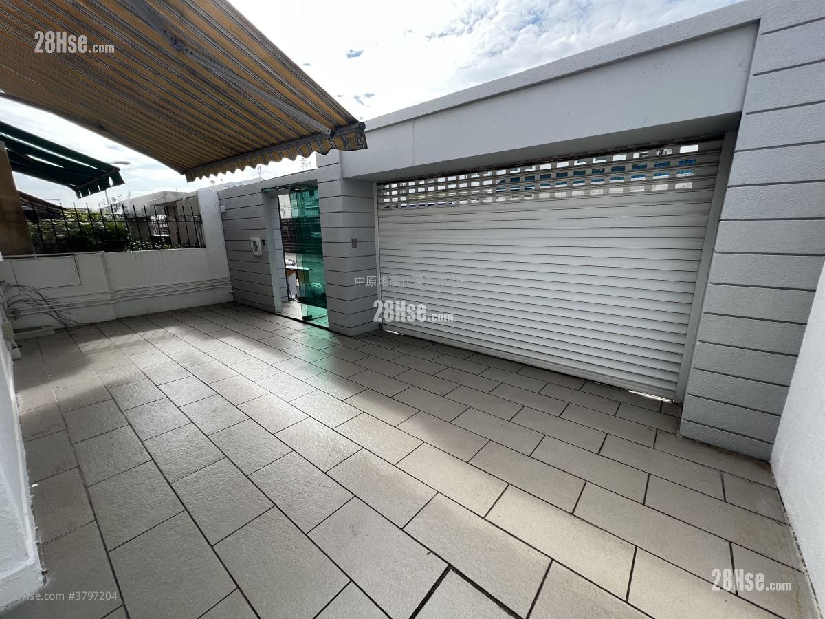 Fairview Park Sell 3 Bedrooms 1,035 ft²