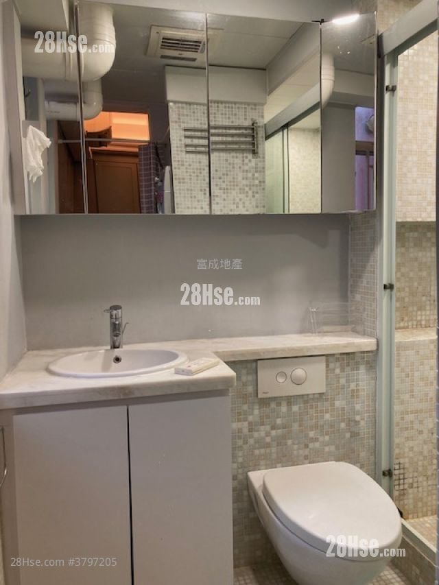 Yik Fat Building Rental 1 Bedroom , 1 Bathroom 233 ft²