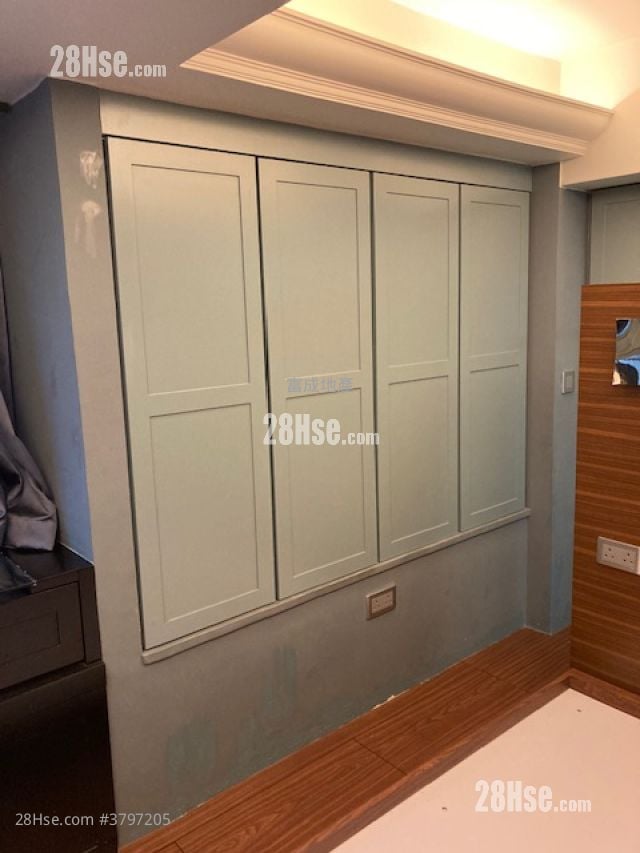 Yik Fat Building Rental 1 Bedroom , 1 Bathroom 233 ft²