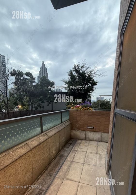 Residence 88 Rental 375 ft²