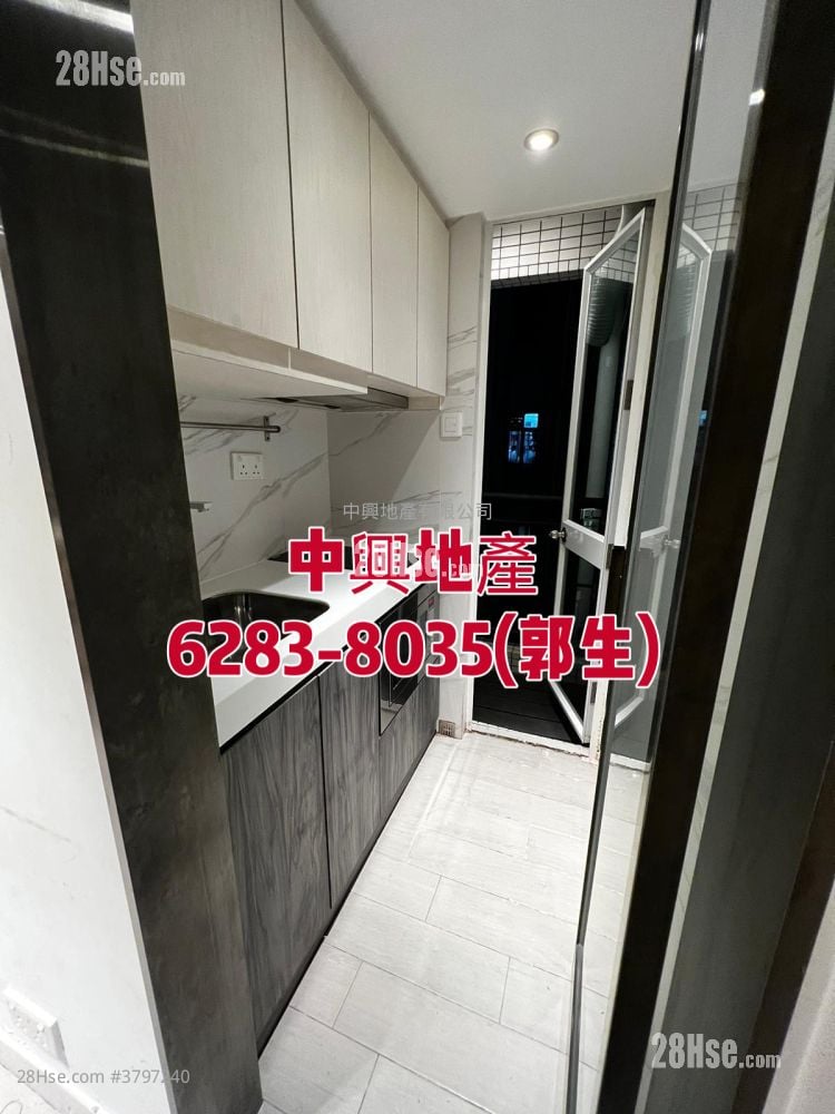 The Lodge Sell Studio , 1 Bathroom 213 ft²