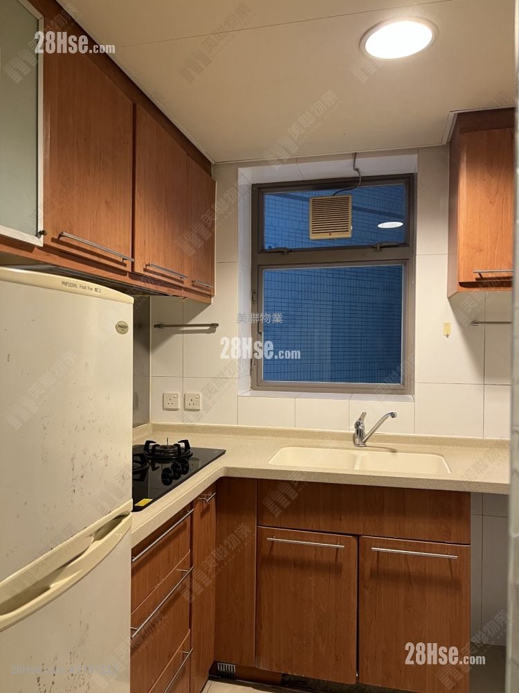 君傲湾 租盘 3 房 , 2 浴室 668 平方尺