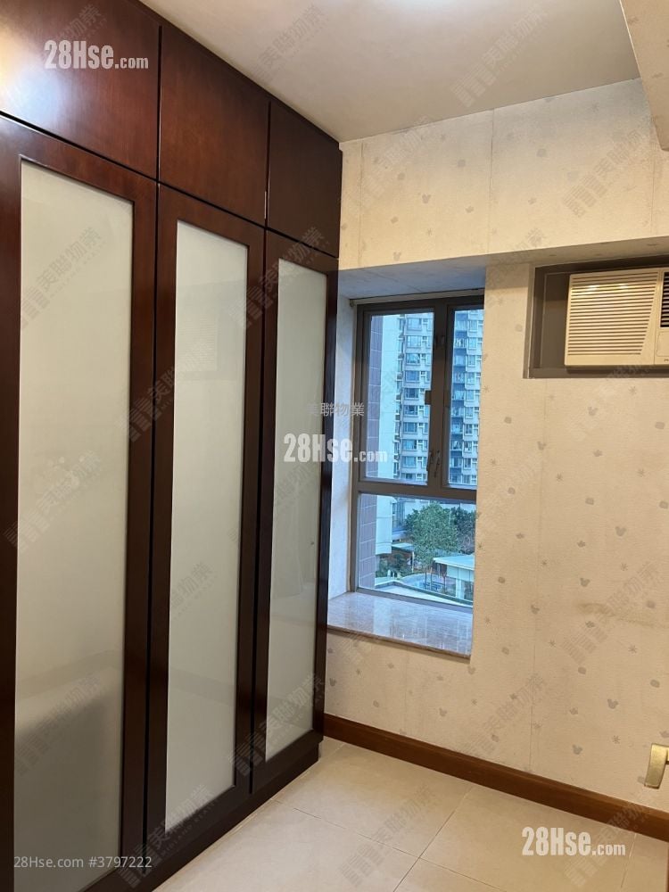 君傲湾 租盘 3 房 , 2 浴室 668 平方尺