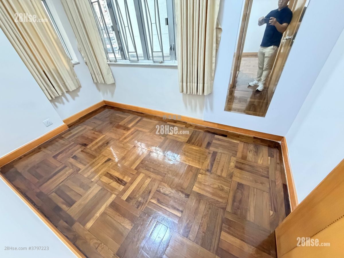 佳景大厦 售盘 3 房 510 平方尺